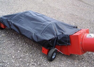 Additional fitted hopper tarp cover on grain equipment